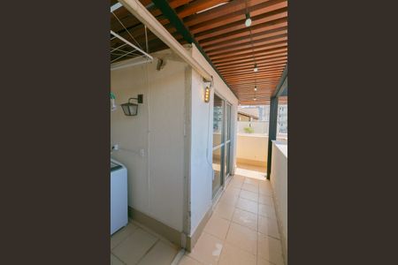 Apartamento à venda com 140m², 2 quartos e 2 vagas Apartamento à venda com 140m², 2 quartos e 2 vagasÁrea de Serviço