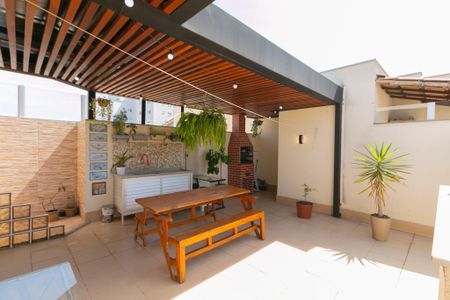 Apartamento à venda com 140m², 2 quartos e 2 vagas Apartamento à venda com 140m², 2 quartos e 2 vagasCobertura