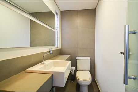 Apartamento à venda com 300m², 3 quartos e 3 vagas Apartamento à venda com 300m², 3 quartos e 3 vagasLavabo 2 Cobertura