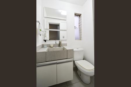 Apartamento à venda com 300m², 3 quartos e 3 vagas Apartamento à venda com 300m², 3 quartos e 3 vagasLavabo 1 Cobertura