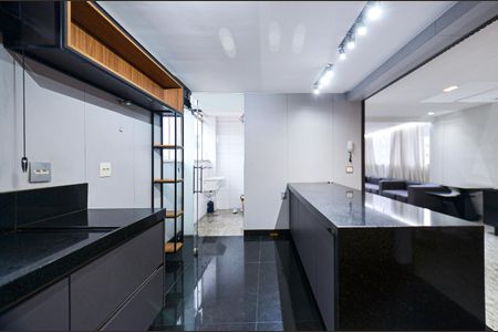 Apartamento à venda com 300m², 3 quartos e 3 vagas Apartamento à venda com 300m², 3 quartos e 3 vagasCozinha