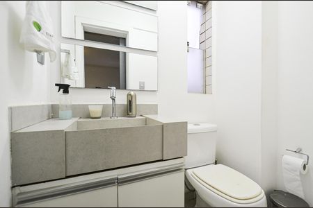 Apartamento à venda com 300m², 3 quartos e 3 vagas Apartamento à venda com 300m², 3 quartos e 3 vagasLavabo 1 Cobertura