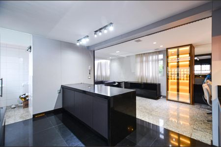 Apartamento à venda com 300m², 3 quartos e 3 vagas Apartamento à venda com 300m², 3 quartos e 3 vagasCozinha