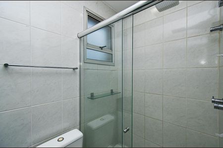 Apartamento à venda com 300m², 3 quartos e 3 vagas Apartamento à venda com 300m², 3 quartos e 3 vagasBanheiro Social