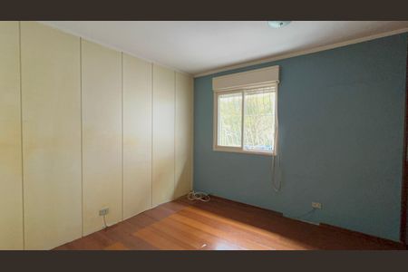 Casa à venda com 220m², 4 quartos e 2 vagas Casa à venda com 220m², 4 quartos e 2 vagasQuarto 1
