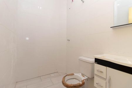 Banheiro Social de apartamento para alugar com 1 quarto, 49m² em Jardim Palmira, Guarulhos
