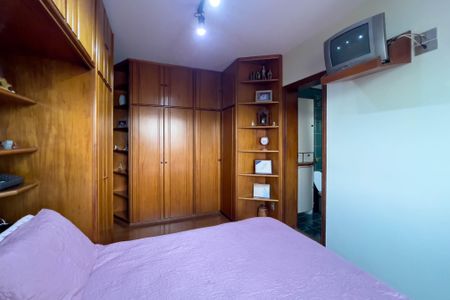 Apartamento à venda com 143m², 3 quartos e 2 vagas Apartamento à venda com 143m², 3 quartos e 2 vagasSuíte 1