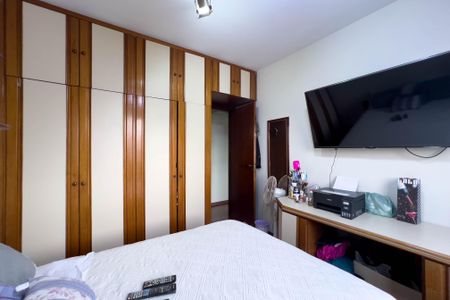 Apartamento à venda com 143m², 3 quartos e 2 vagas Apartamento à venda com 143m², 3 quartos e 2 vagasQuarto 1