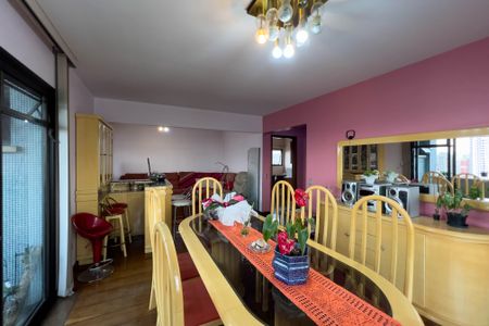 Apartamento à venda com 143m², 3 quartos e 2 vagas Apartamento à venda com 143m², 3 quartos e 2 vagasSala