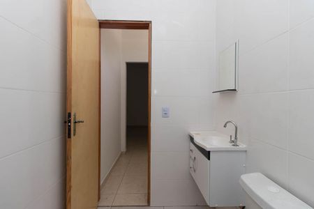 Banheiro de apartamento para alugar com 1 quarto, 49m² em Jardim Palmira, Guarulhos