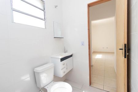 Banheiro Social de apartamento para alugar com 1 quarto, 50m² em Jardim Palmira, Guarulhos