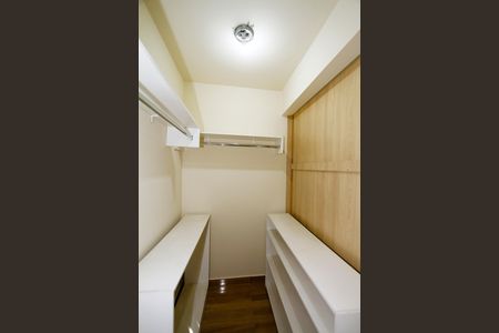 Apartamento à venda com 115m², 3 quartos e 1 vagaCloset da suíte