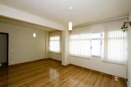 Apartamento à venda com 115m², 3 quartos e 1 vagaSala