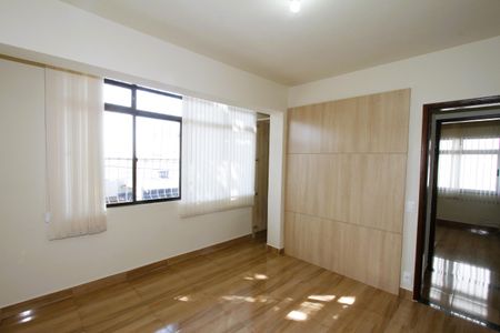 Apartamento à venda com 115m², 3 quartos e 1 vaga Suíte