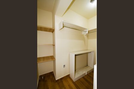 Apartamento à venda com 115m², 3 quartos e 1 vagaCloset da suíte