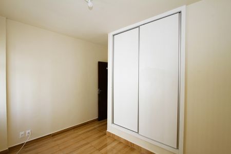 Apartamento à venda com 115m², 3 quartos e 1 vagaQuarto 2