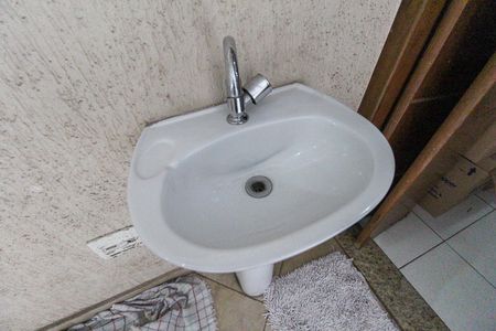 Casa para alugar com 120m², 3 quartos e 4 vagas Casa para alugar com 120m², 3 quartos e 4 vagasBanheiro da Garagem