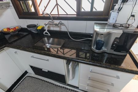 Casa para alugar com 120m², 3 quartos e 4 vagas Casa para alugar com 120m², 3 quartos e 4 vagasCozinha