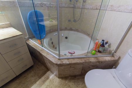 Apartamento à venda com 115m², 3 quartos e 3 vagasBanheiro da Suíte 1