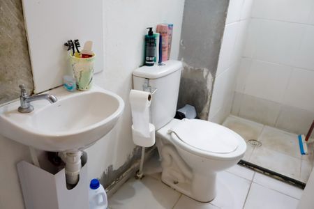 Apartamento à venda com 42m², 2 quartos e 1 vaga Apartamento à venda com 42m², 2 quartos e 1 vagaBanheiro Social
