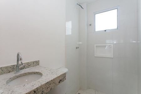 Apartamento à venda com 37m², 2 quartos e sem vaga Apartamento à venda com 37m², 2 quartos e sem vagaBanheiro Social