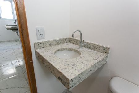 Apartamento à venda com 37m², 2 quartos e sem vaga Apartamento à venda com 37m², 2 quartos e sem vagaBanheiro Social