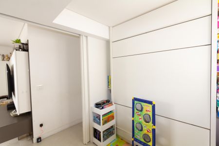 Apartamento à venda com 120m², 4 quartos e 3 vagas Apartamento à venda com 120m², 4 quartos e 3 vagasQuarto 1