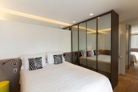 Apartamento à venda com 120m², 4 quartos e 3 vagas Apartamento à venda com 120m², 4 quartos e 3 vagasSuíte