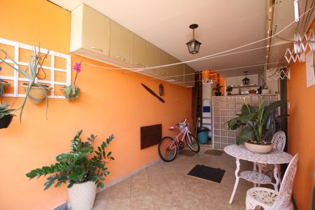 Casa de condomínio à venda com 70m², 3 quartos e 1 vagaGaragem