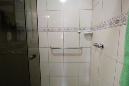 Casa de condomínio à venda com 70m², 3 quartos e 1 vagaBanheiro da suíte