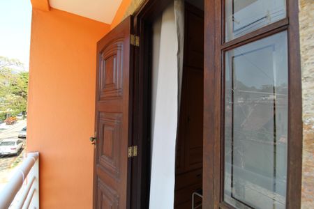 Casa de condomínio à venda com 70m², 3 quartos e 1 vagaSuíte - Varanda