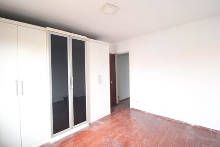 Quarto 2 de casa para alugar com 2 quartos, 140m² em Terceira Divisão de Interlagos, São Paulo