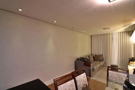 Sala de apartamento à venda com 3 quartos, 70m² em Rudge Ramos, São Bernardo do Campo