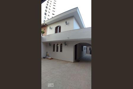 Casa à venda com 180m², 5 quartos e 5 vagas Casa à venda com 180m², 5 quartos e 5 vagasÁrea Externa