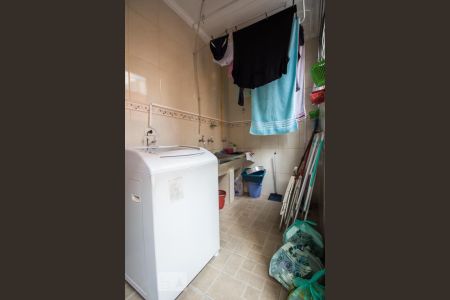 Casa à venda com 180m², 5 quartos e 5 vagas Casa à venda com 180m², 5 quartos e 5 vagasÁrea de Serviço