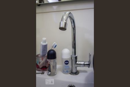 Casa à venda com 180m², 5 quartos e 5 vagas Casa à venda com 180m², 5 quartos e 5 vagasBanheiro suíte