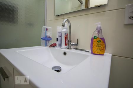 Banheiro social 2 de casa à venda com 5 quartos, 180m² em Pinheiros, São Paulo