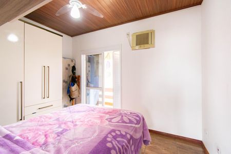 Casa à venda com 144m², 4 quartos e 2 vagas Casa à venda com 144m², 4 quartos e 2 vagasSuíte