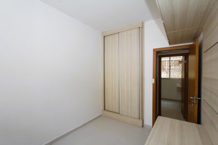 Apartamento à venda com 75m², 3 quartos e 1 vagaQuarto 2