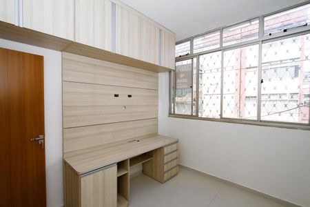 Apartamento à venda com 75m², 3 quartos e 1 vagaQuarto 2
