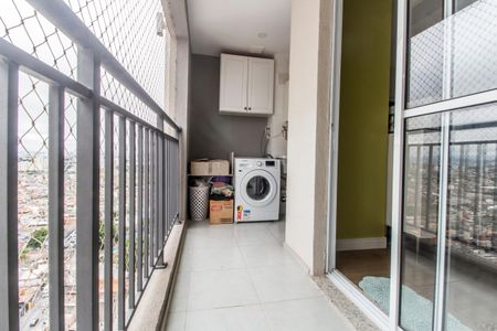 Varanda de apartamento para alugar com 2 quartos, 45m² em Jardim Copiuva, Carapicuíba