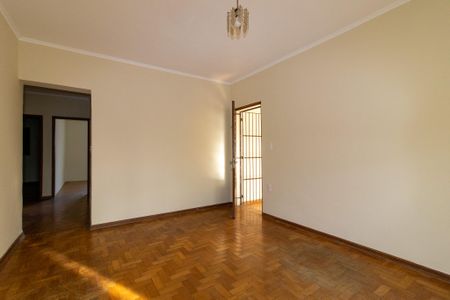 Sala de casa à venda com 3 quartos, 120m² em Parque São Quirino, Campinas