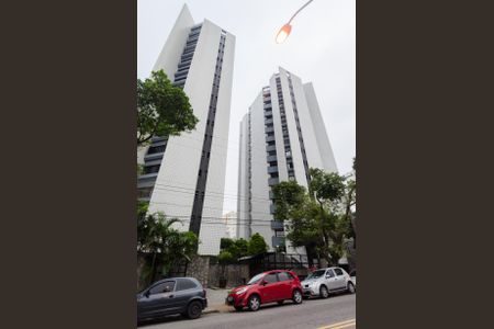 Apartamento à venda com 138m², 6 quartos e 2 vagasFachada