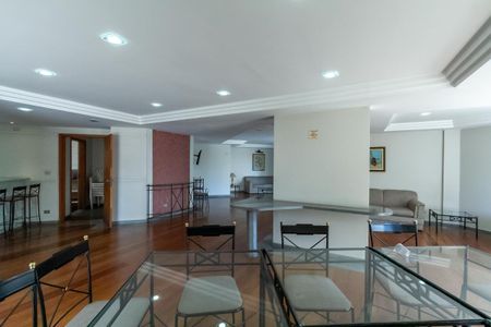 Apartamento à venda com 138m², 6 quartos e 2 vagasÁrea Comum