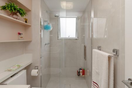 Apartamento à venda com 136m², 3 quartos e 2 vagas Apartamento à venda com 136m², 3 quartos e 2 vagasBanheiro da Suíte 2