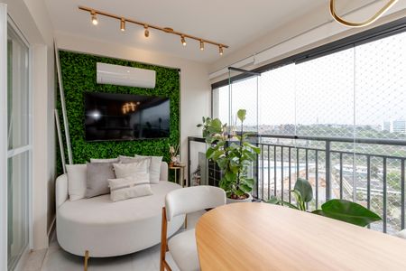 Apartamento à venda com 136m², 3 quartos e 2 vagas Apartamento à venda com 136m², 3 quartos e 2 vagasVaranda da Sala