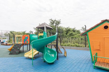 Apartamento à venda com 136m², 3 quartos e 2 vagas Apartamento à venda com 136m², 3 quartos e 2 vagasÁrea Comum - Playground