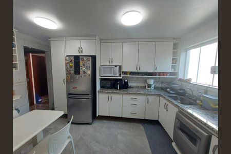 Casa à venda com 3 quartos, 159m² em Parque Terra Nova II, São Bernardo do Campo