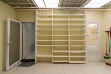 Casa para alugar com 220m², 3 quartos e 1 vaga Casa para alugar com 220m², 3 quartos e 1 vagaQuintal