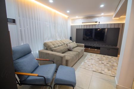 Sala de casa à venda com 3 quartos, 190m² em Cidade Monções, São Paulo